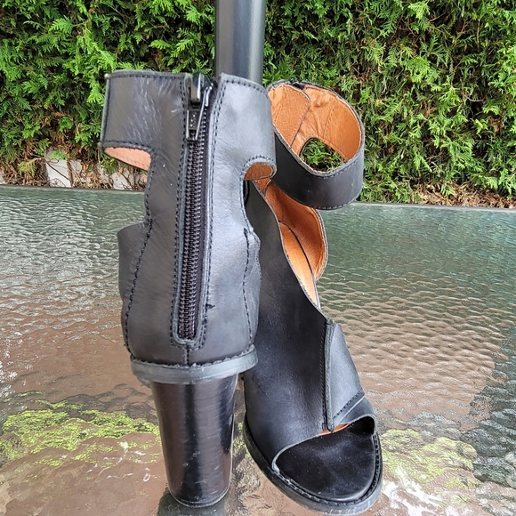 Unique and elegant - Picture 8 of 10